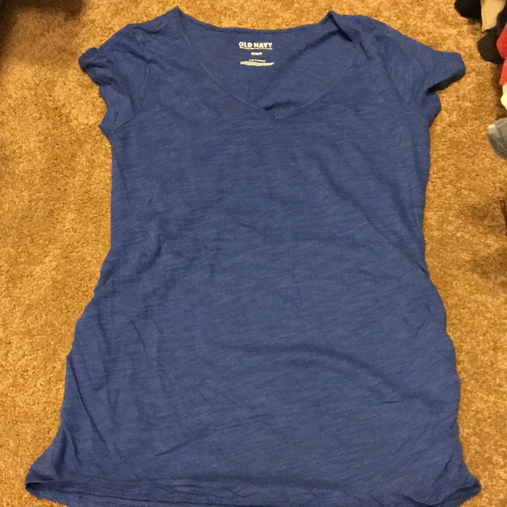 Old navy maternity T-shirt